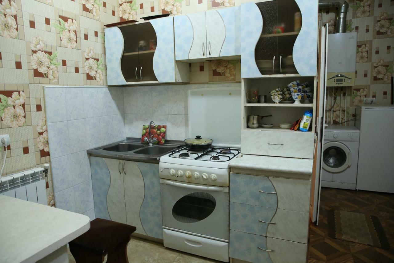 Srtashyan Apartments - Gorky Street 기우므리 외부 사진